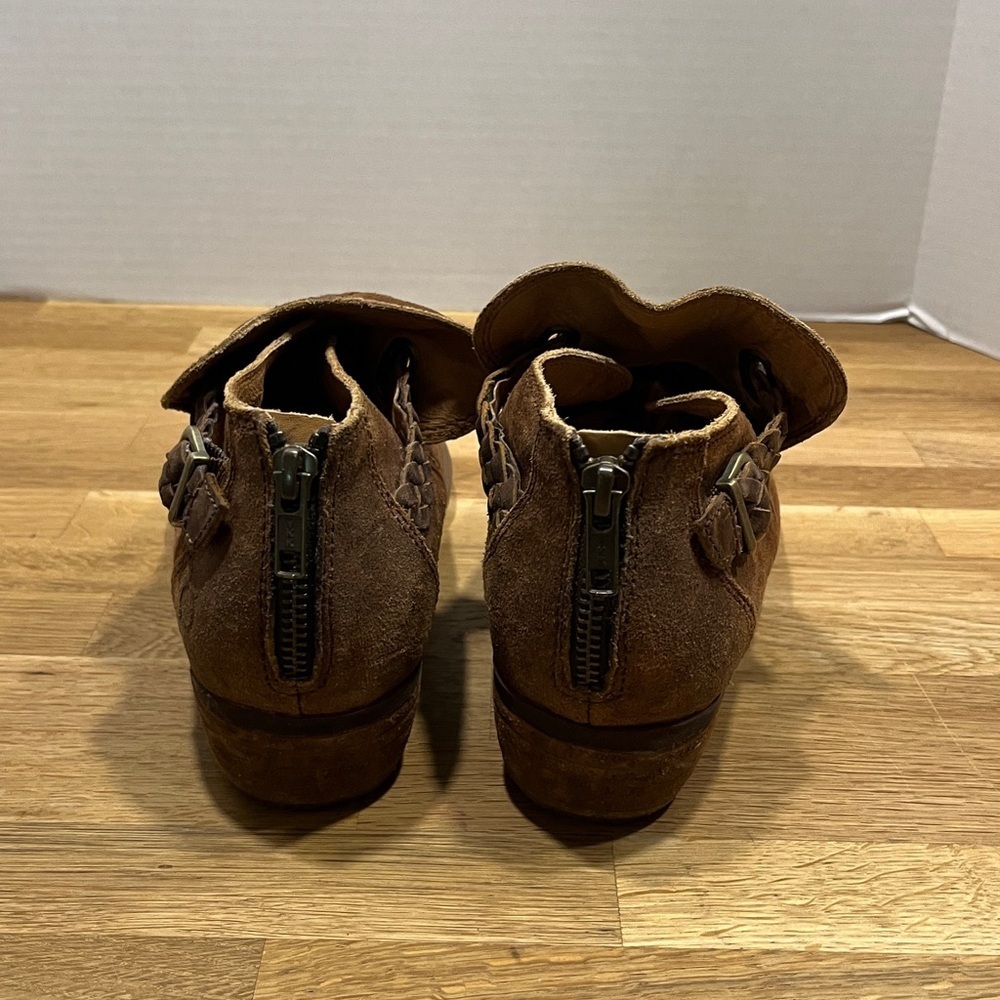 Born Brown Suede w / Braided Leather Trim Sylvia Ankle Booties Boots Women’s 9.5 - Picture 4 of 16